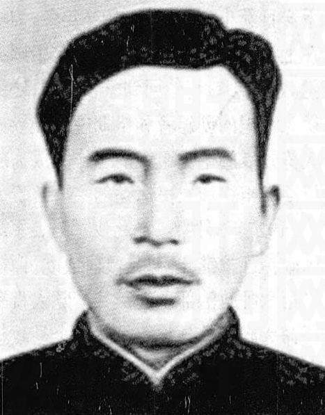 山东青岛大学及武昌中山大学的罗荣桓,北京大学的李却非,伍中豪,邝鄘